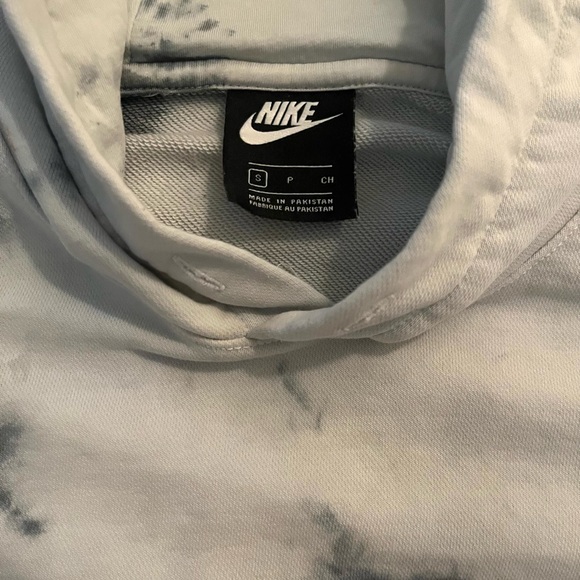 NWOT NIKE Club Fleece B&W Tie Dye Hoodie - Size S. - Picture 5 of 5